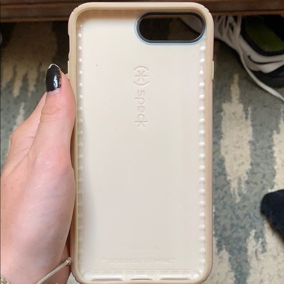 iphone 8 plus speck case - Picture 4 of 4